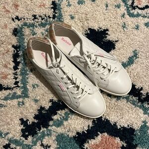 Women’s Barbour x ASOS size 10 white leather shoes